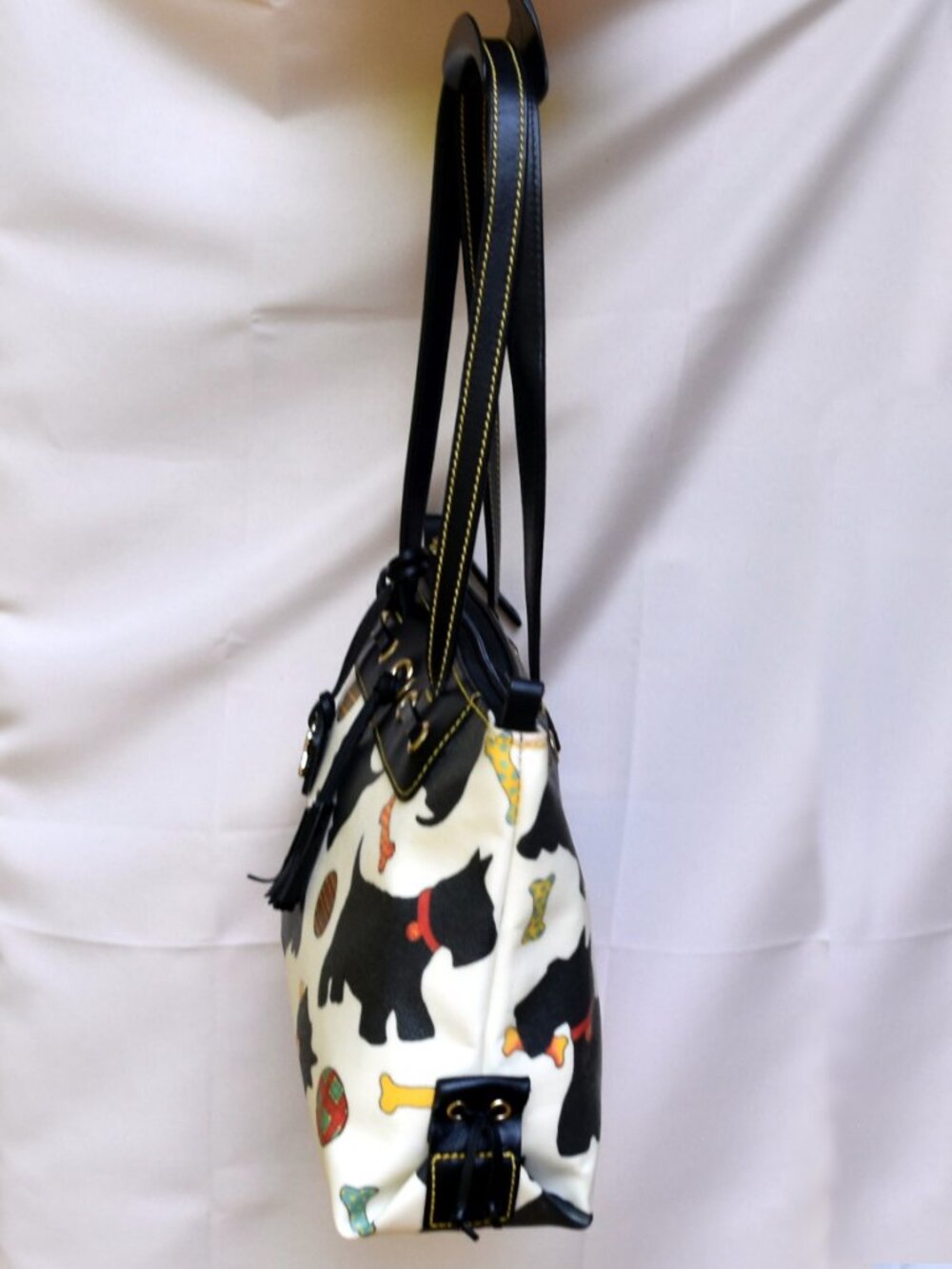 Dooney & Bourke Scottie Dog Print Tote Shoulder Bag USA Vintage Coated Canvas - Picture 5 of 11
